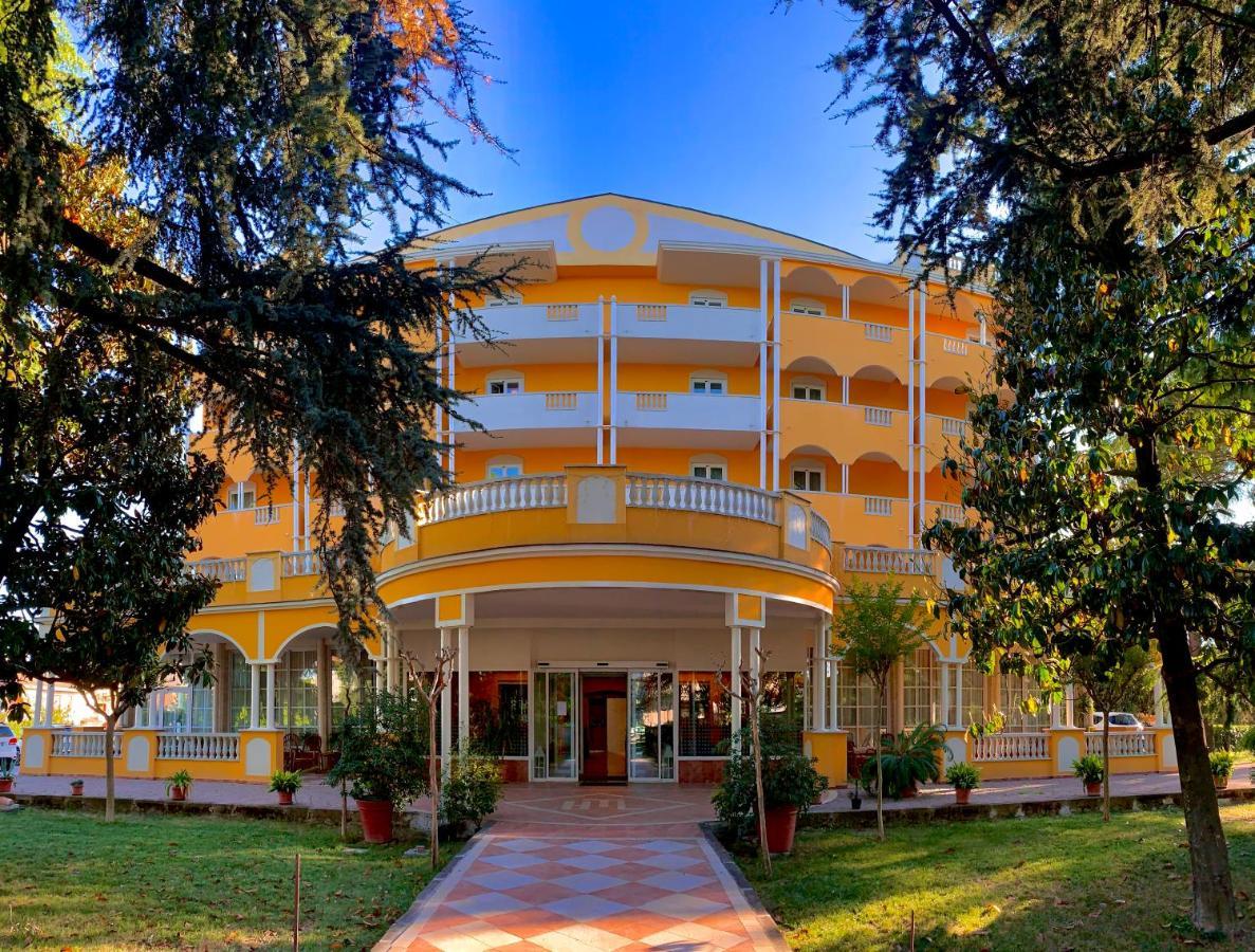 Hotel Terme Luna Montegrotto Terme Exterior foto